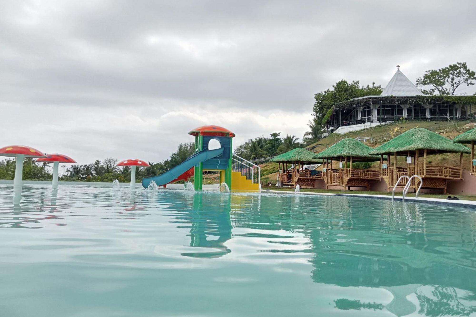 Garin Farm Pilgrimage Resort Powered By Cocotel San Joaquin Esterno foto